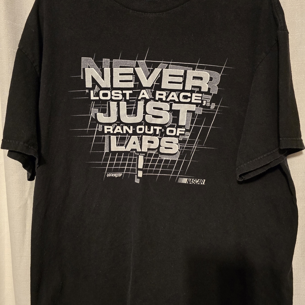 Nascar Vintage 00's Black Short Sleeve Nascar Tee with Geometric Design - Picture 4 of 5